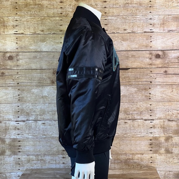 Starter Large Mens Jacket Chicago Bulls - Picture 6 of 15